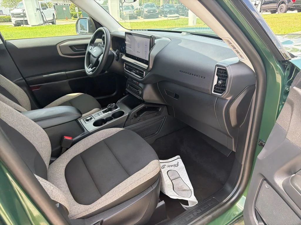 Used 2025 Green Ford Big Bend image 10