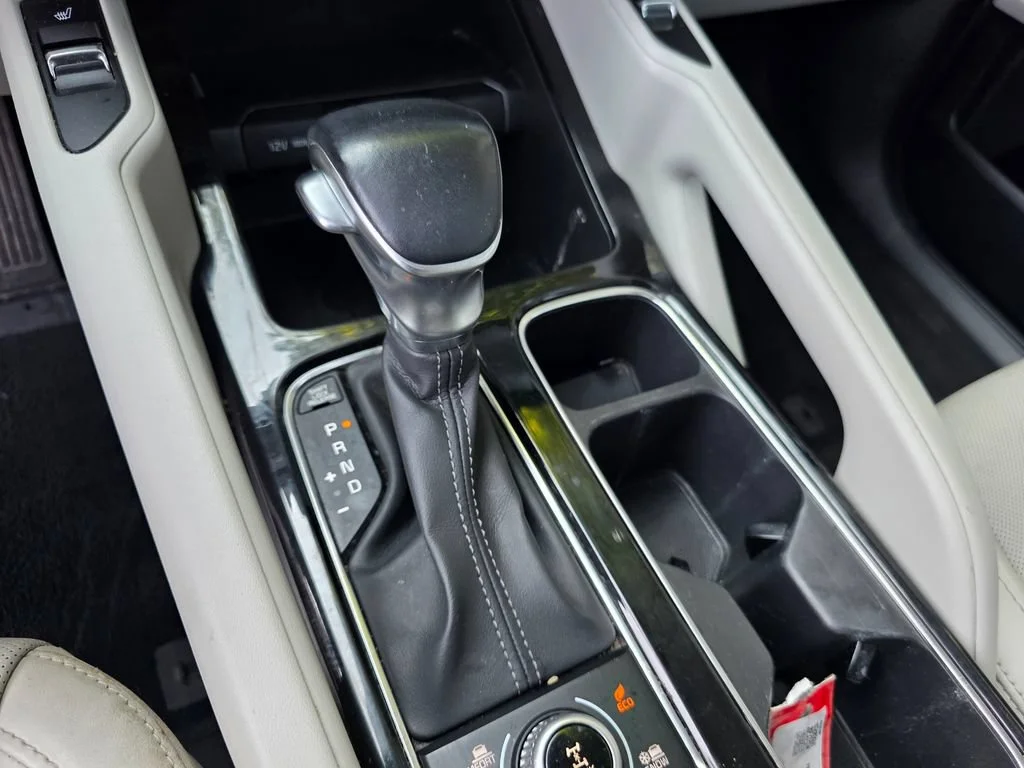 Used 2020 Green Kia S image 19