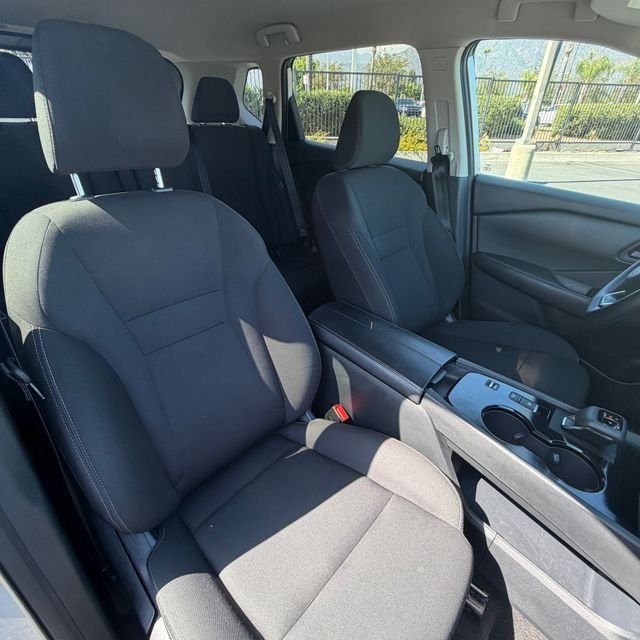 Used 2024 Silver Nissan S image 19