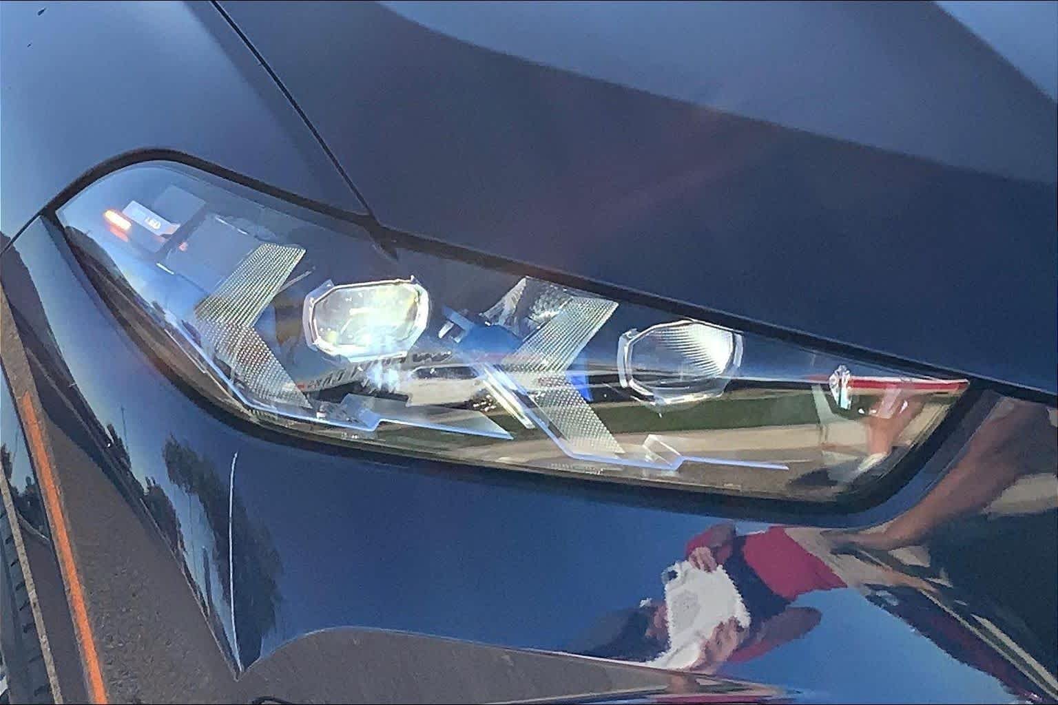 Certified Used 2025 Tanzanite Blue II Metallic BMW xDrive40i image 28