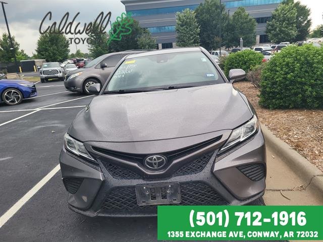 Used 2020 Toyota Camry SE with VIN 4T1G11AK3LU881108 for sale in Conway, AR