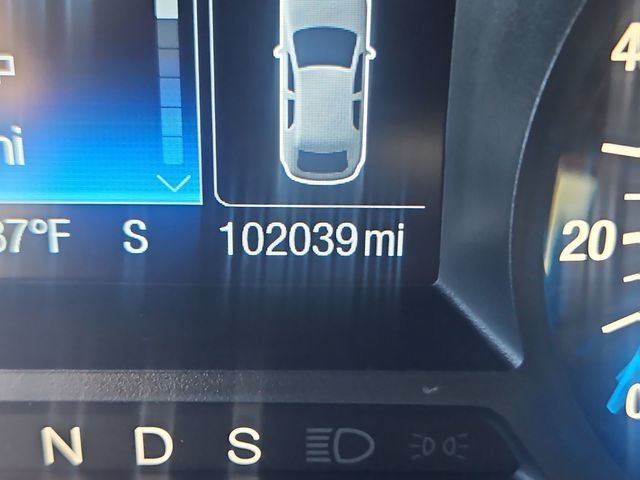 Used 2014 Gray Ford SE image 17