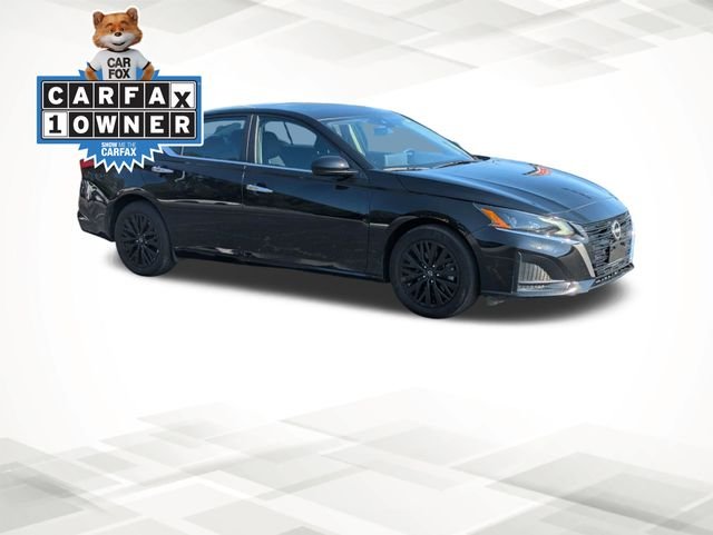 Used 2025 Black Nissan 2.5 SV image 2