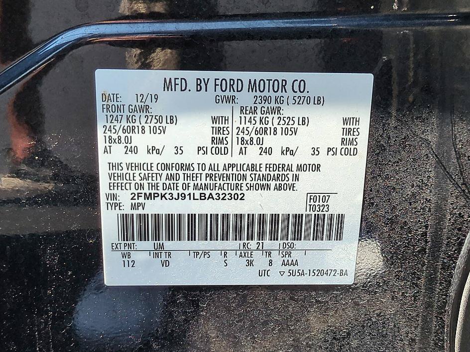 Used 2020 Black Ford SEL image 38