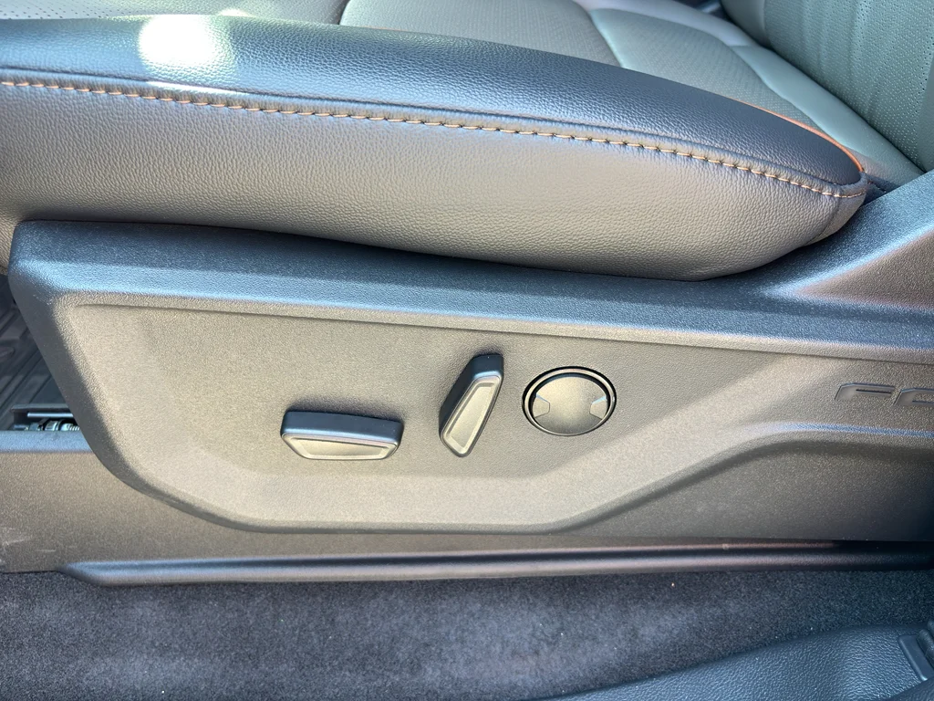 New 2026 Marsh Gray Ford Lariat image 10
