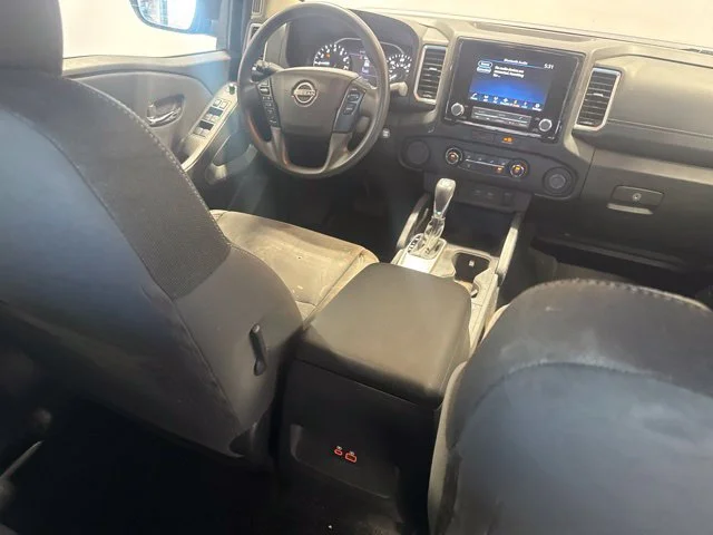 Used 2022 Gray Nissan SV image 21