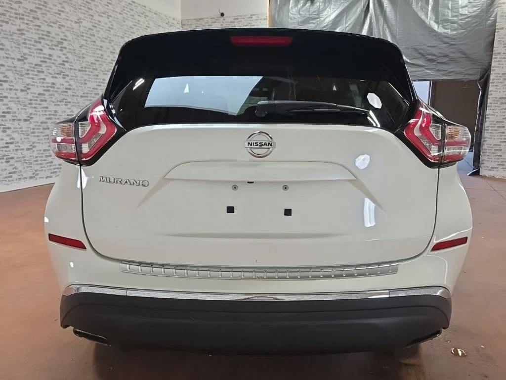Used 2018 Pearl White Nissan S image 5