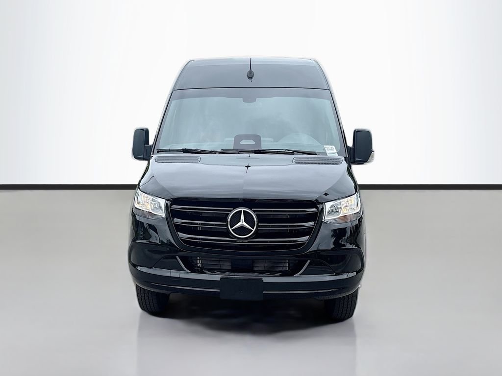 New 2025  Mercedes-Benz 15 Passenger Sliding Door image 8