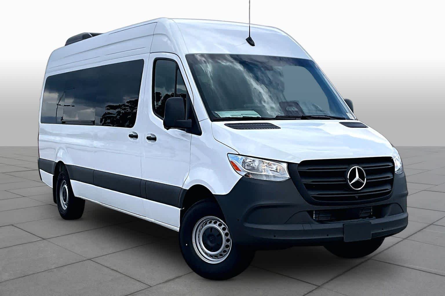New 2026 Arctic White Mercedes-Benz  image 2