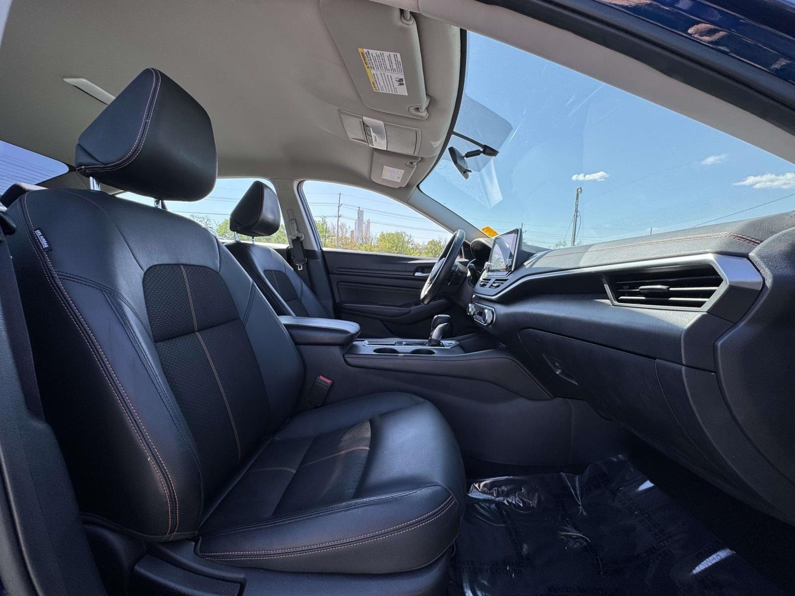Used 2019 Deep Blue Pearl Nissan 2.5 SR image 15
