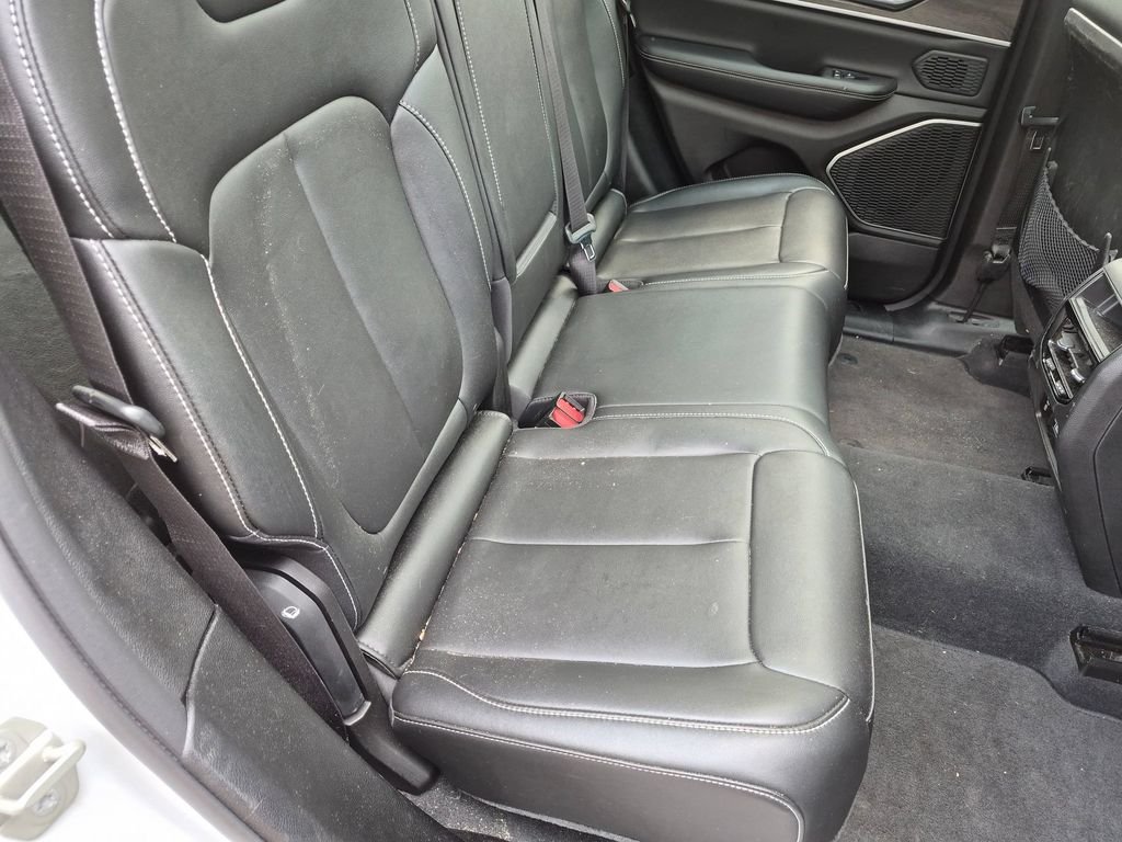 Used 2023 White Jeep 4xe image 30