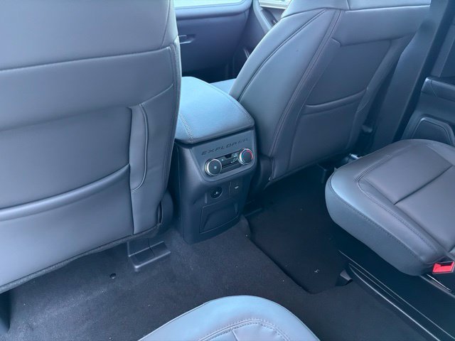 New 2027 Avalanche Gray Ford Active image 8