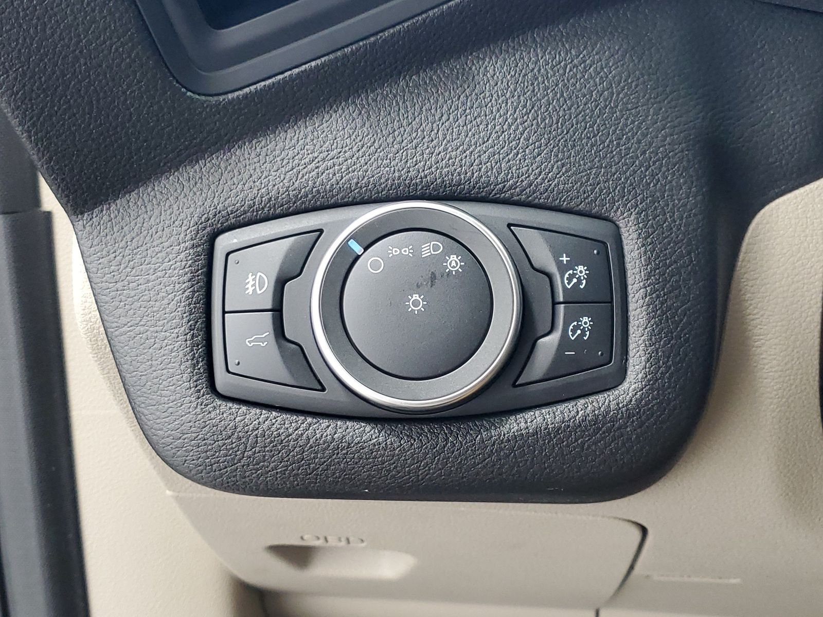Used 2019 Gray Ford SEL image 14