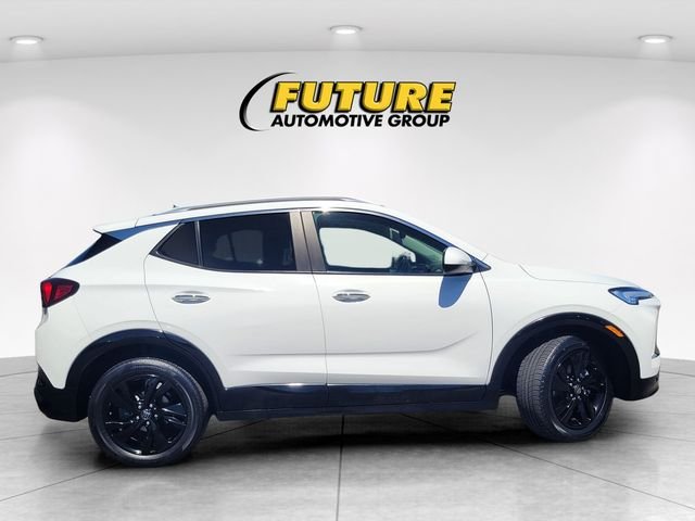 Used 2024 White Buick Sport Touring image 3