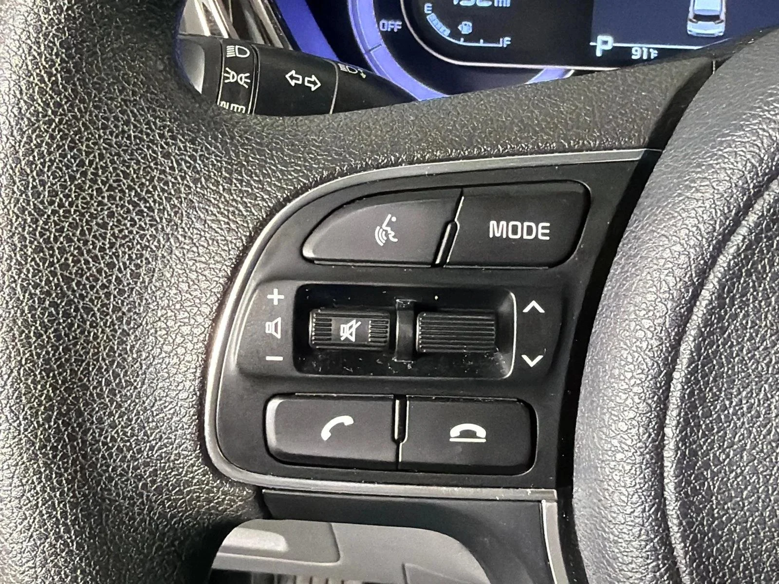 Used 2022 Blue Kia LX image 24