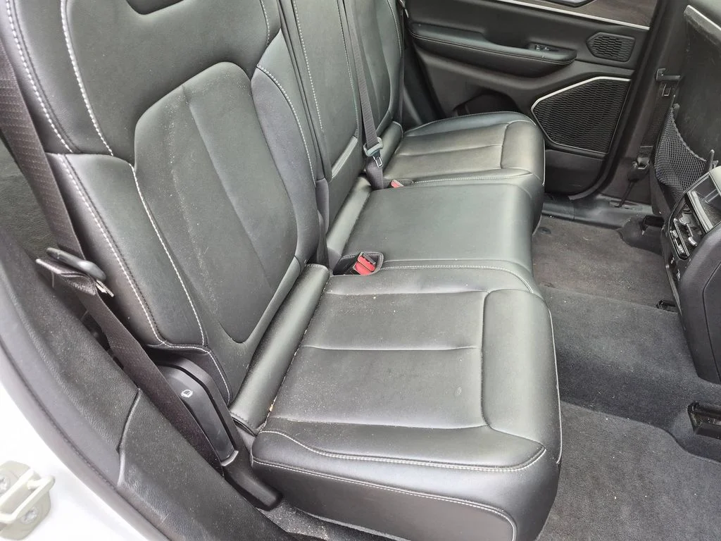 Used 2023 White Jeep 4xe image 30