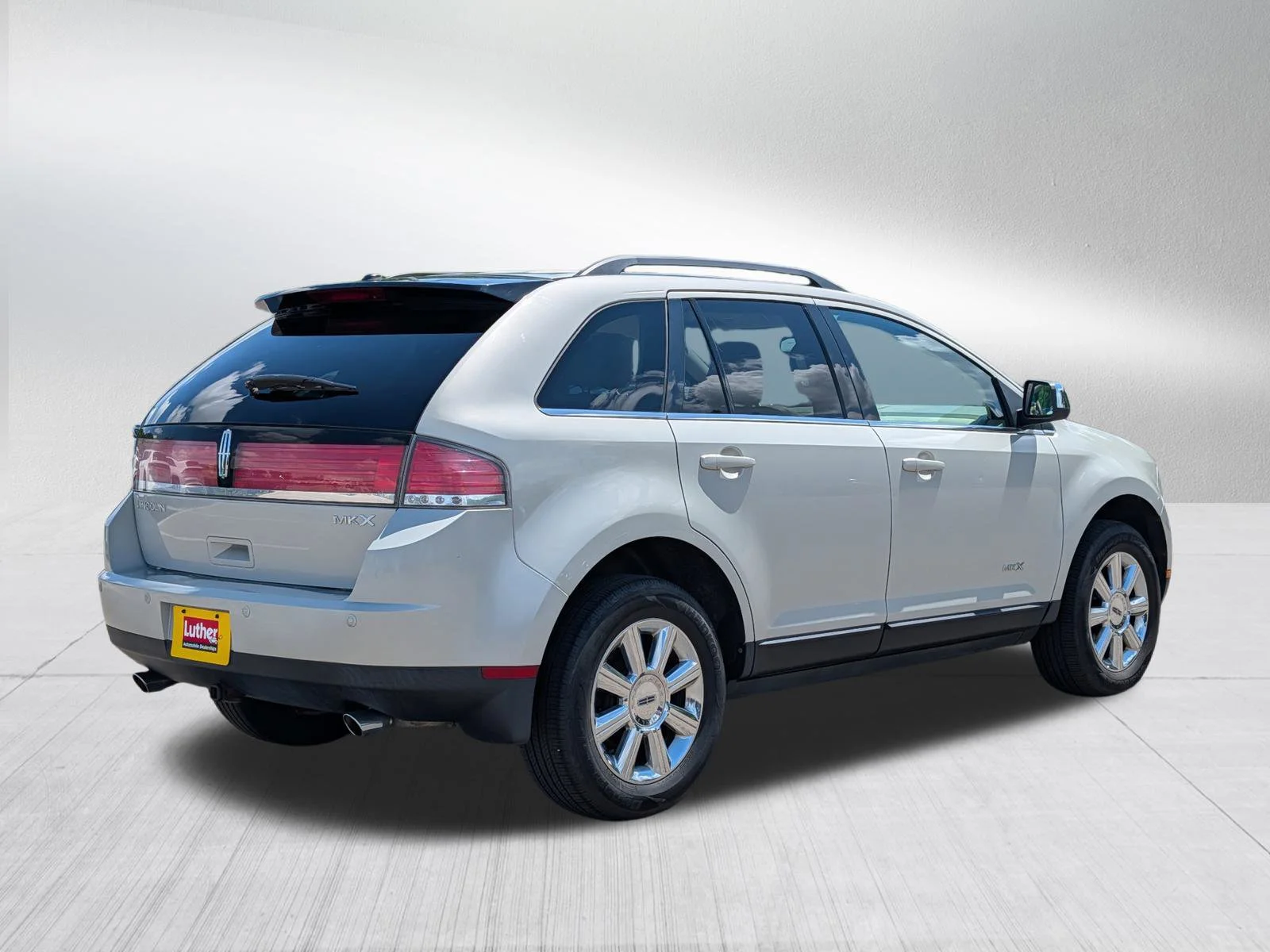 Used 2007 Pewter Metallic Lincoln  image 7