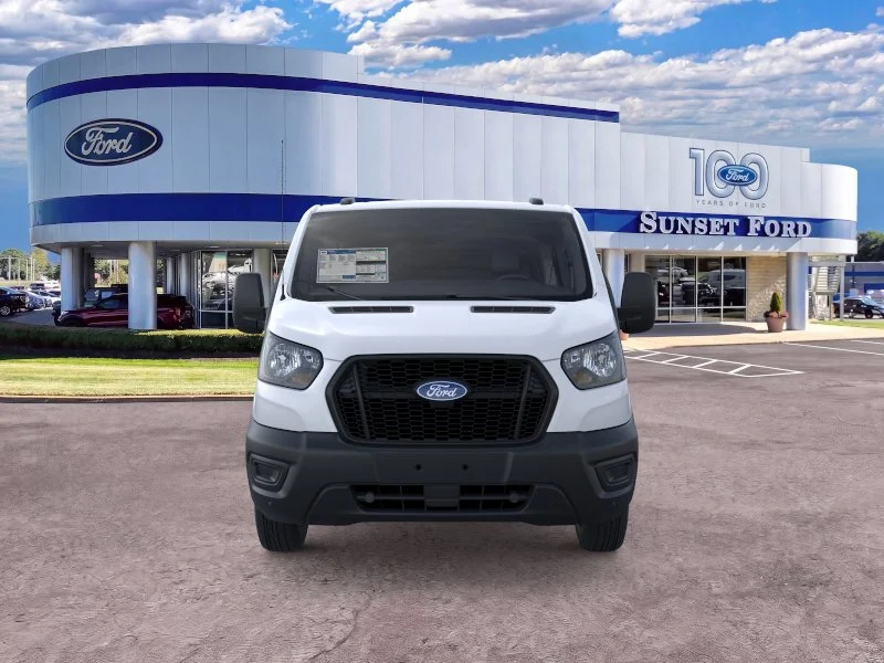 New 2026 Oxford White Ford Base image 6