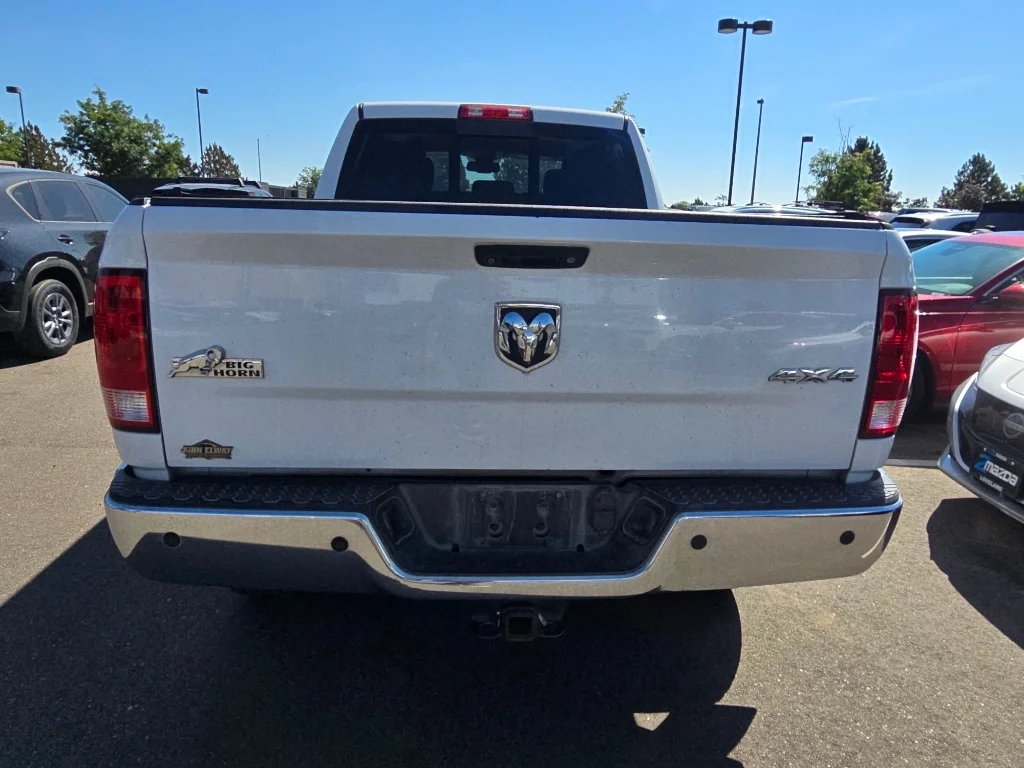 Used 2015 Bright White Clearcoat Ram Big Horn image 16