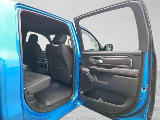 New 2026 Hydro Blue Pearl-Coat Exterior Paint RAM BIG HORN image 13
