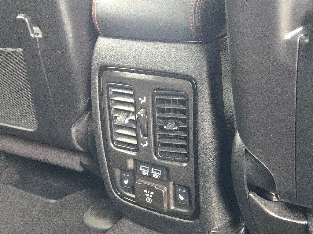Used 2025 White/off-white Dodge R/T Plus image 9