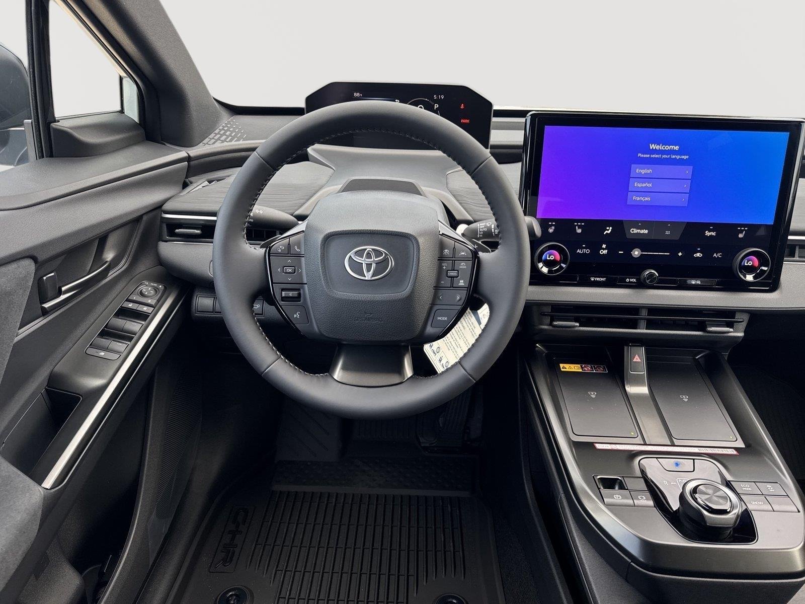 New 2026 Wind Chill Pearl <sup>1</sup> Toyota  SE image 18