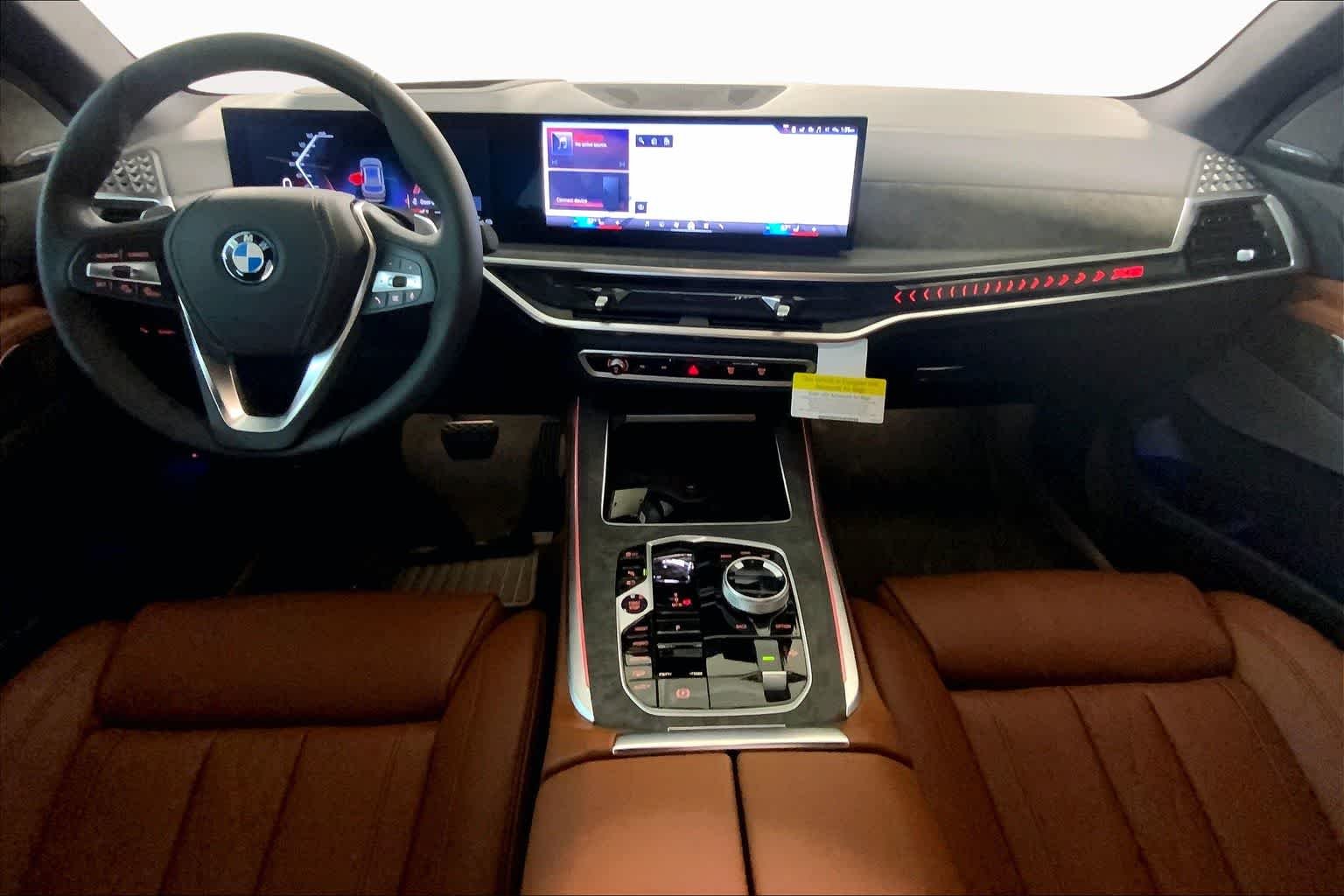 New 2026 Dravit Grey Metallic BMW xDrive50e image 5