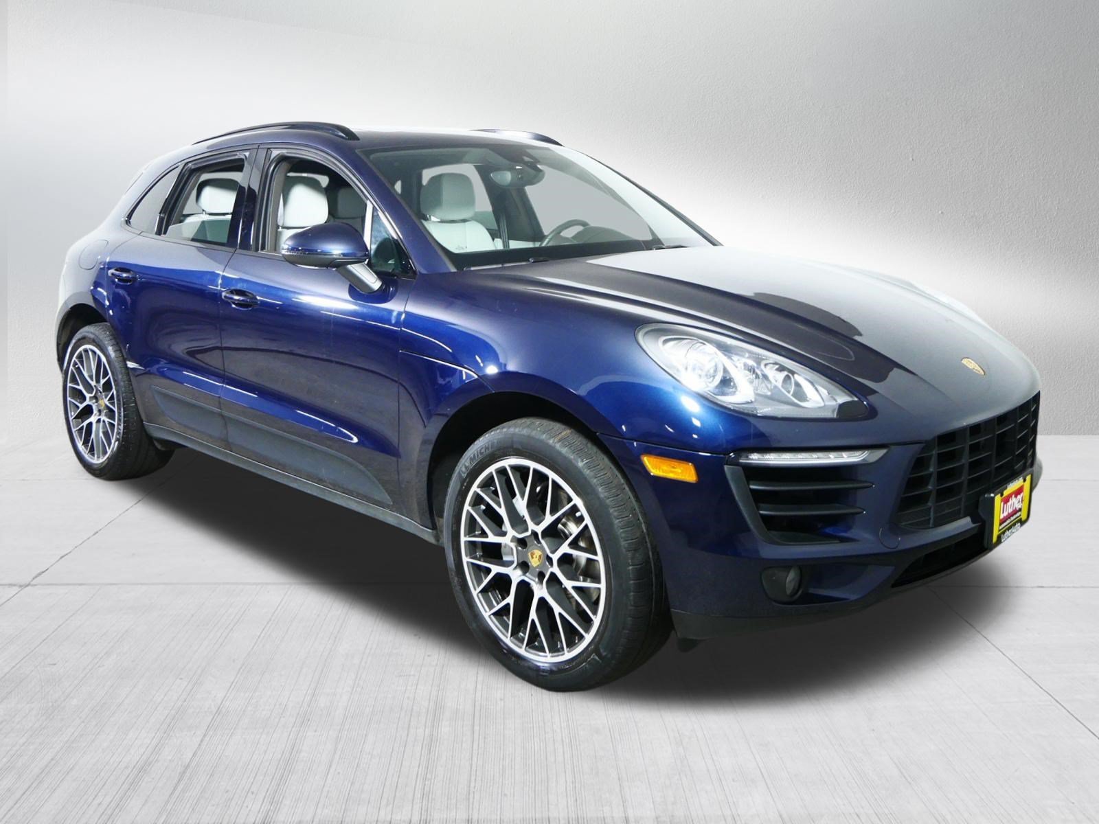 2017 Porsche Macan