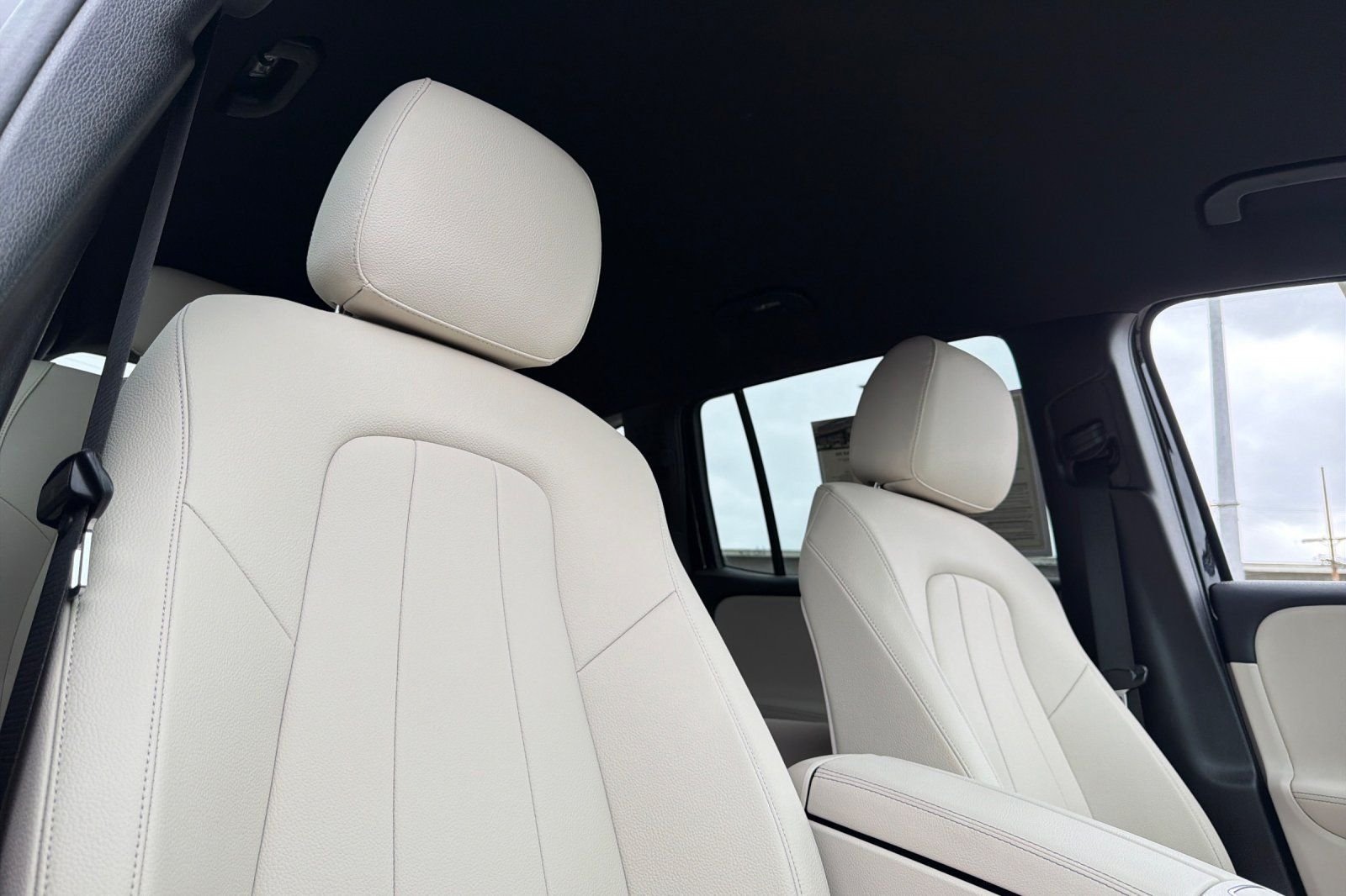 Certified Used 2026 Black Mercedes-Benz GLB 250 image 33