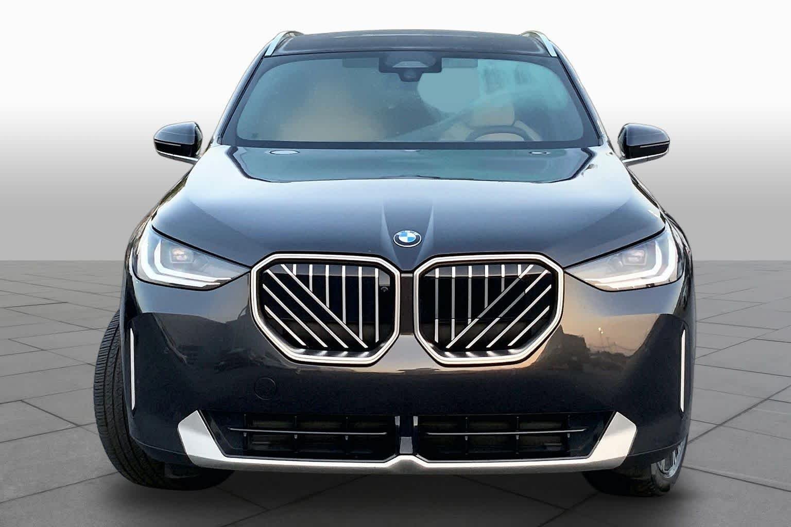 Used 2025 Dark Graphite Metallic BMW 30 xDrive image 4