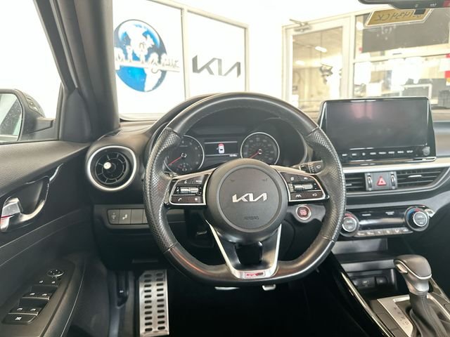 Used 2023 White Kia GT-Line image 13