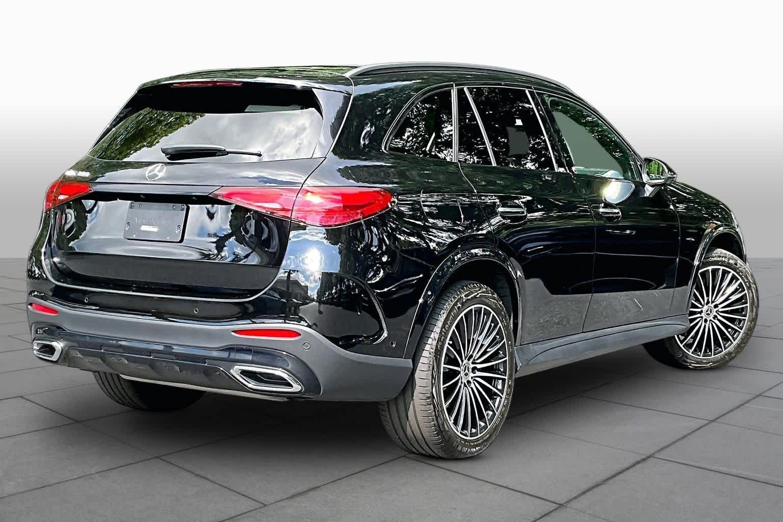 Certified Used 2024 BLACK Mercedes-Benz GLC 300 image 13