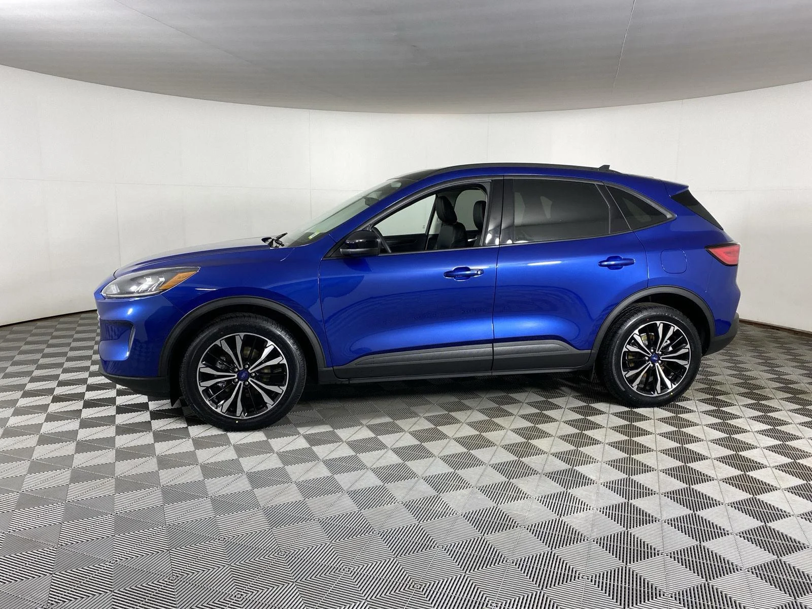Used 2022 Atlas Blue Ford SEL image 4