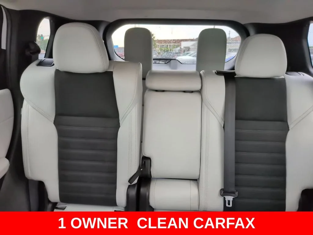 Used 2025 White Mitsubishi SE image 24