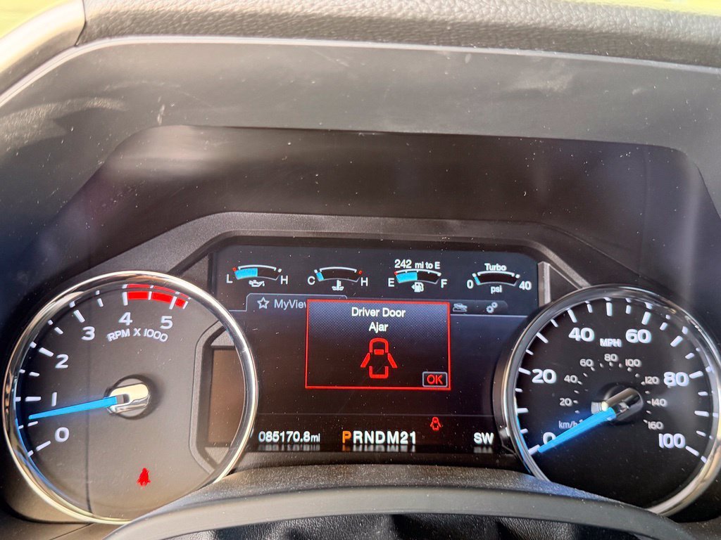 Used 2017 Gray Ford Lariat image 38