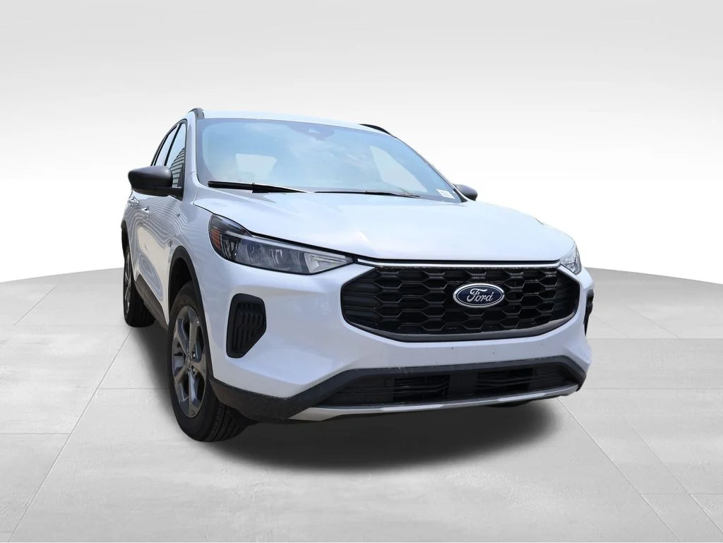 New 2026 Space Silver Metallic Ford ST-Line image 9