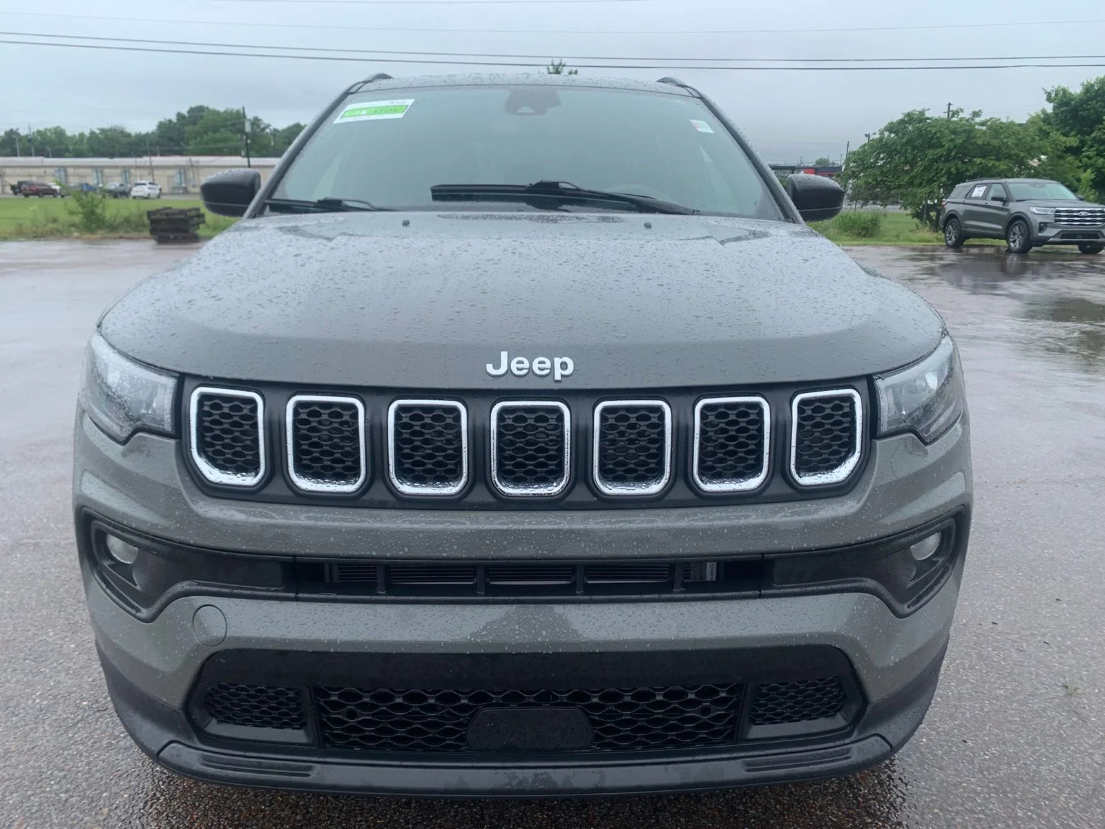 Used 2023 Gray Jeep Latitude image 2