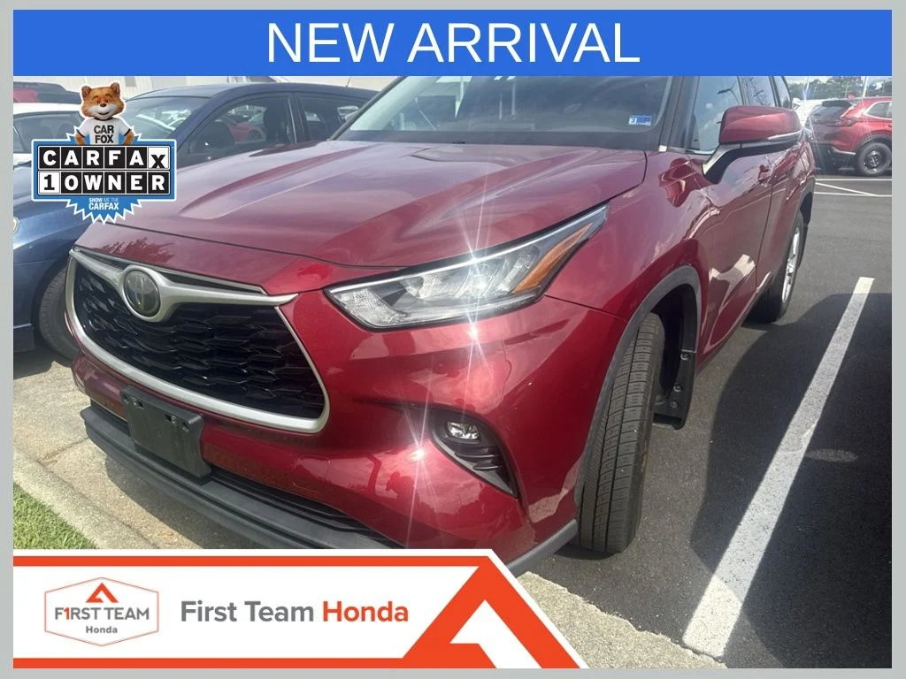 Used 2020 Red Toyota LE image 1