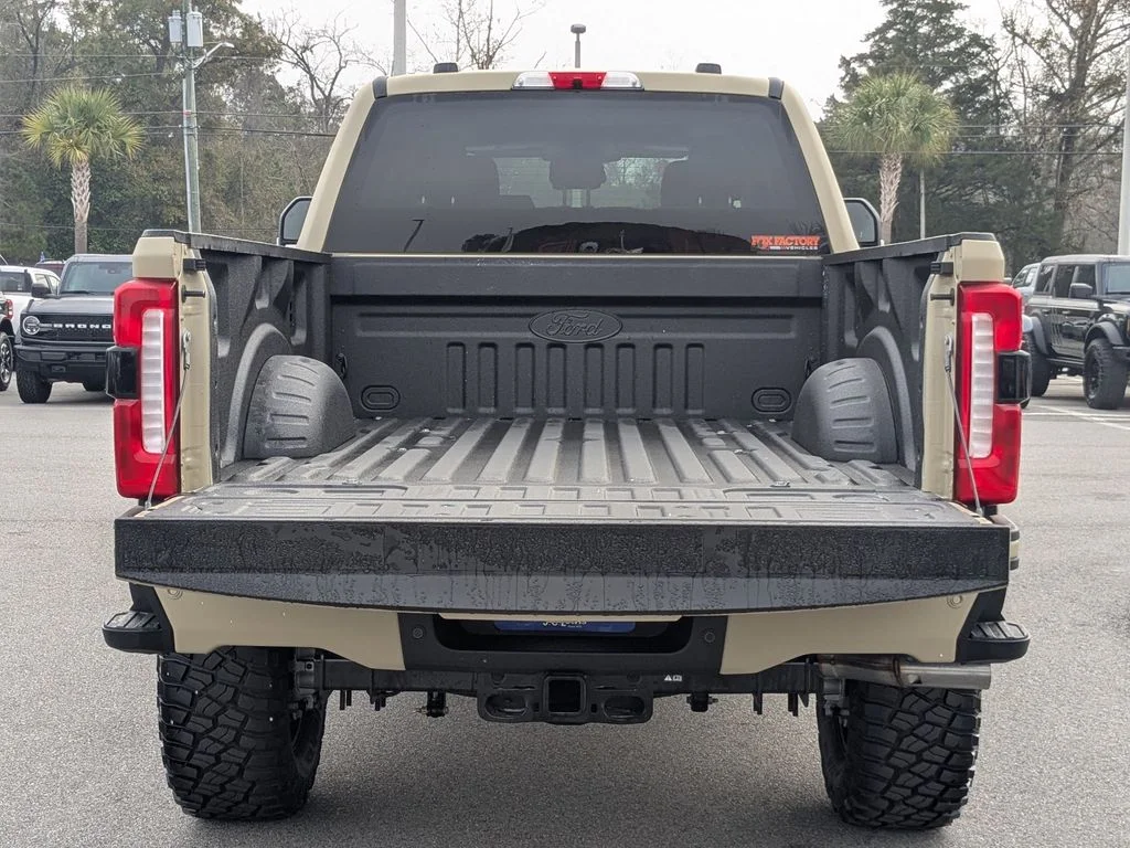 2026 Ford F-250 Super Duty XLT - Photo 13
