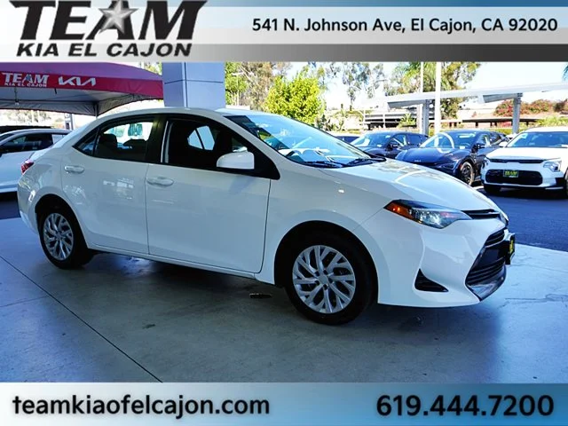 Used 2019 White Toyota LE image 10
