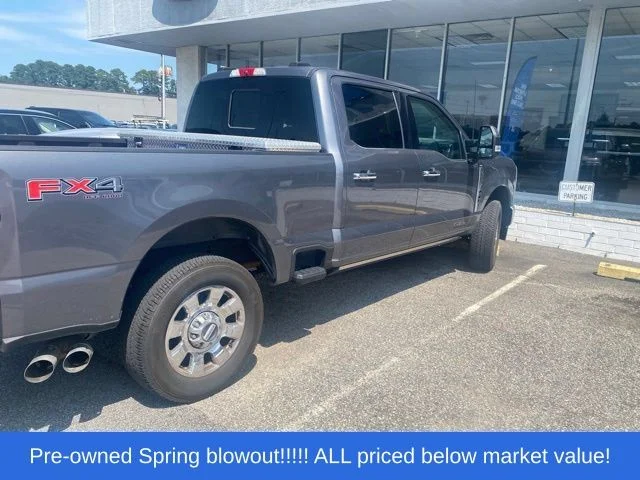 Used 2023 Gray Ford Lariat image 7