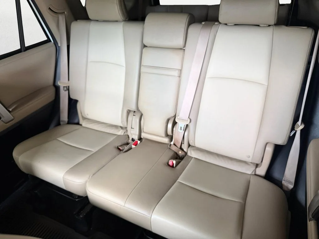 Used 2022 White Toyota SR5 Premium image 9
