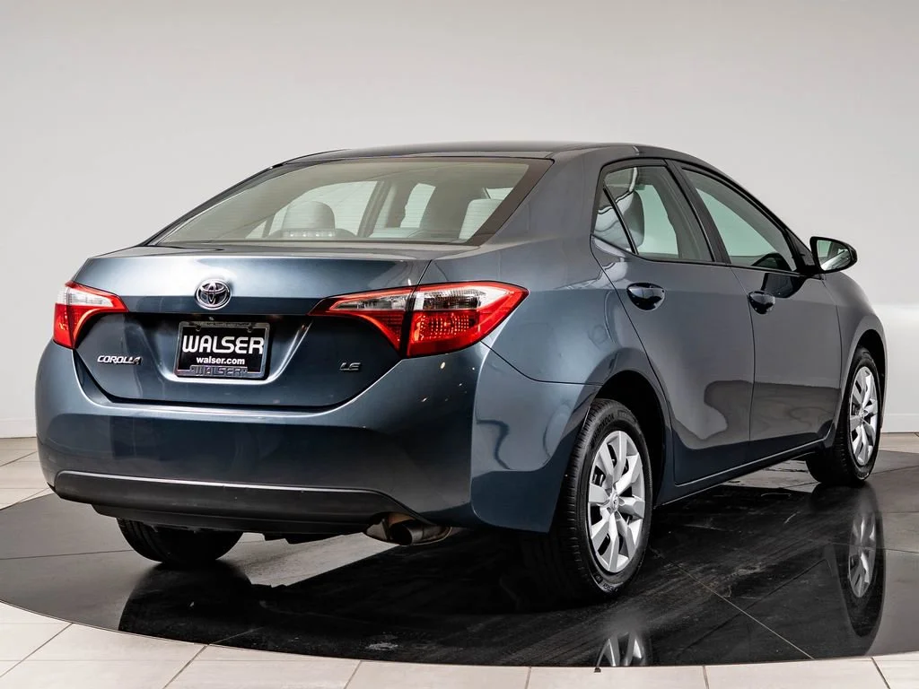 Used 2015 Slate Metallic Toyota LE image 10