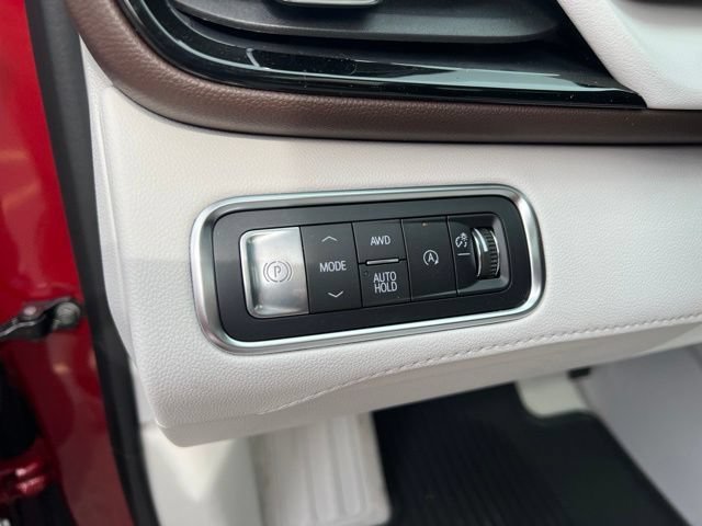 New 2026 Cherry Red Tintcoat Buick Avenir image 23