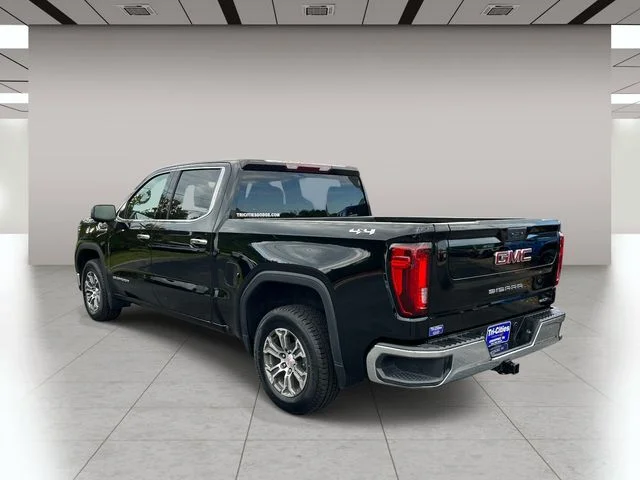 Used 2025 Black GMC SLT image 6