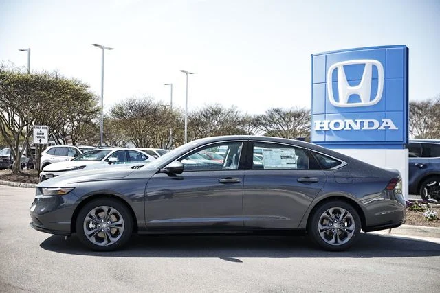 New 2026 Meteorite Gray Metallic Honda EX-L image 5