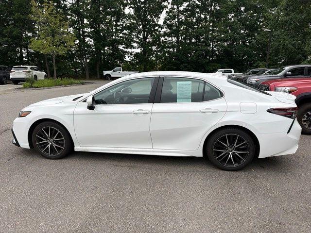 Certified Used 2024 Ice Toyota SE image 16
