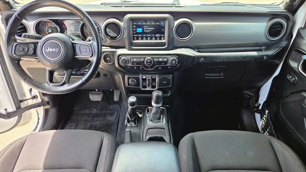 Used 2022 White Jeep Unlimited Willys image 27