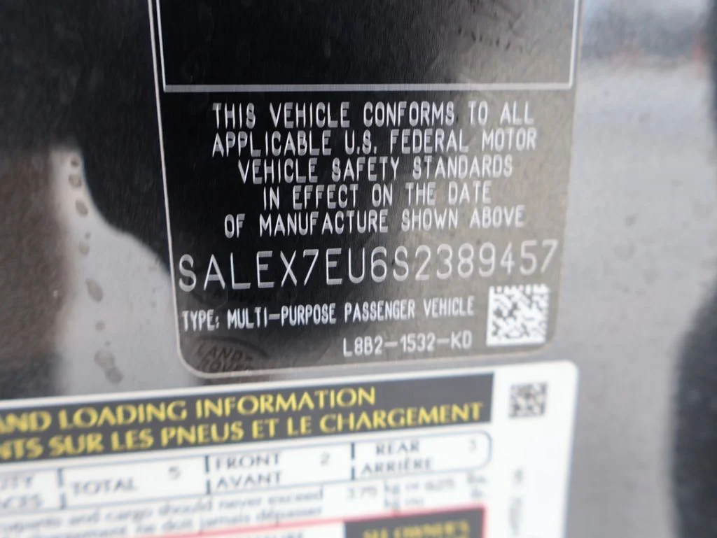 Used 2025 Carpathian Gray Premium Metallic Land Rover X image 39