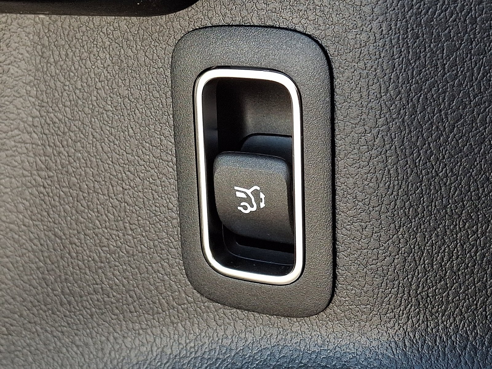 Certified Used 2026 Polar White   149 Mercedes-Benz GLA 250 image 25